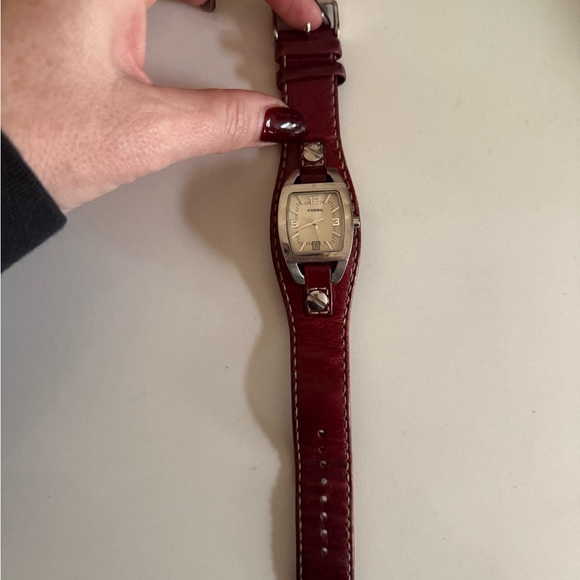 Fossil Silver Watch with Red Leather Strap - Picture 5 of 8